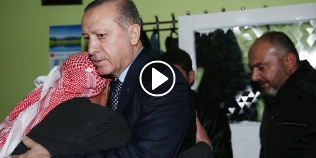 Erdoğan şehit polisin ailesini ziyaret etti