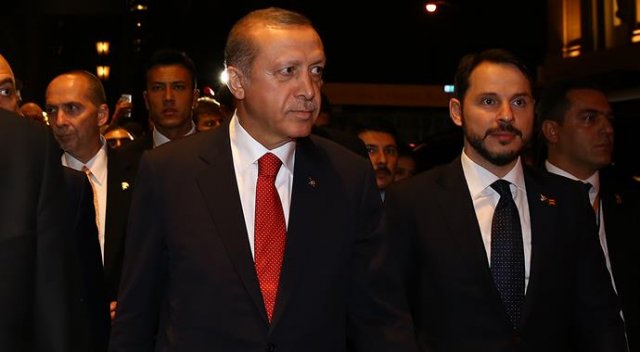 Erdoğan SETA vakfının yemeğine katıldı