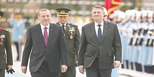 Erdoğan: Teröristi biz yakaladık, onlar bıraktı