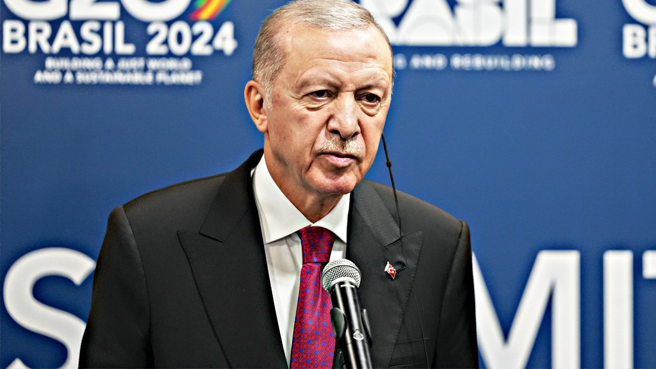 Lider Erdoğan, Türkiye Rusya-Ukrayna savaşında rol oynamaya hazır!