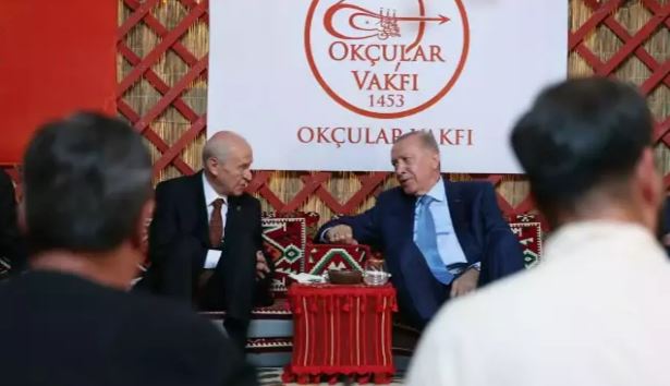 Erdoğan ve Bahçeli Ahlat'ta bir araya geldi