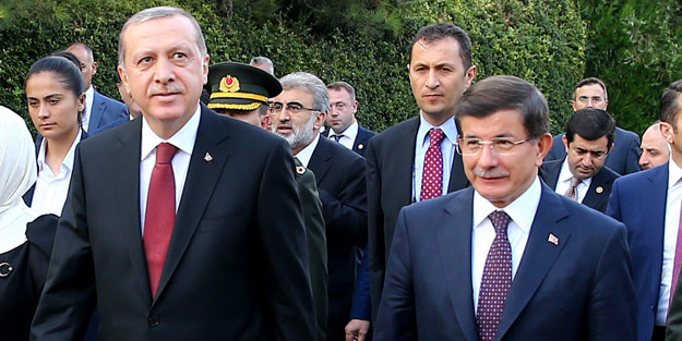 Erdoğan ve Davutoğlu mesaj yayımladı