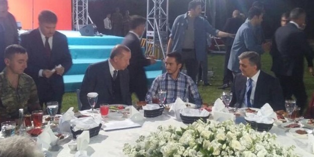 Erdoğan ve Gül'den iftarda sürpriz buluşma!