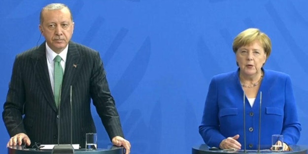Erdoğan ve Merkel ortak basın toplantısı düzenledi