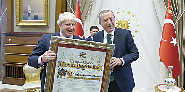 Erdoğan ve Yıldırım, Johnson’ı kabul etti