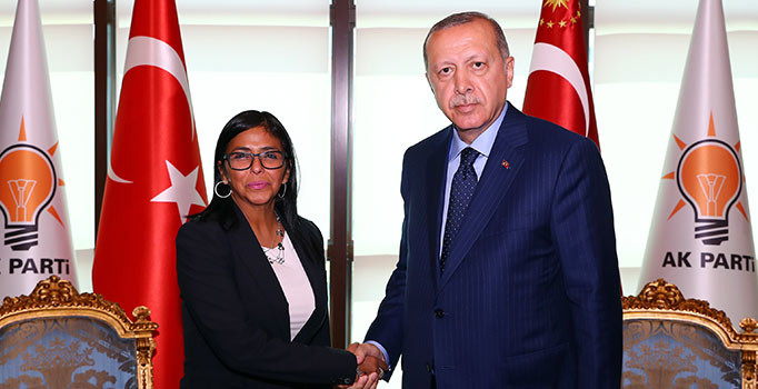 Erdoğan, Venezuela Cumhurbaşkanı Yardımcısı Rodriguez’le bir araya geldi