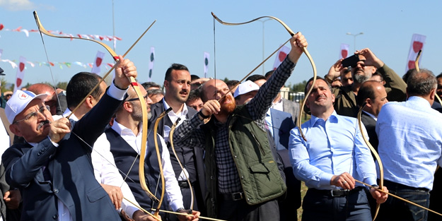 Erdoğan, 'Ya Hak' diyerek ok atışı yaptı