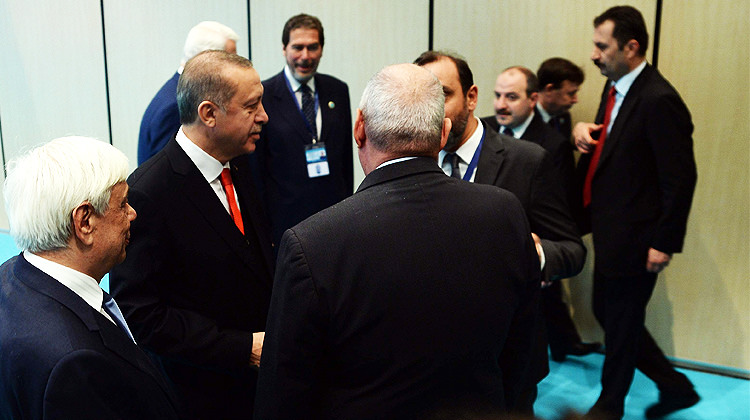 Erdoğan Yunan Cumhurbaşkanı'na böyle takıldı