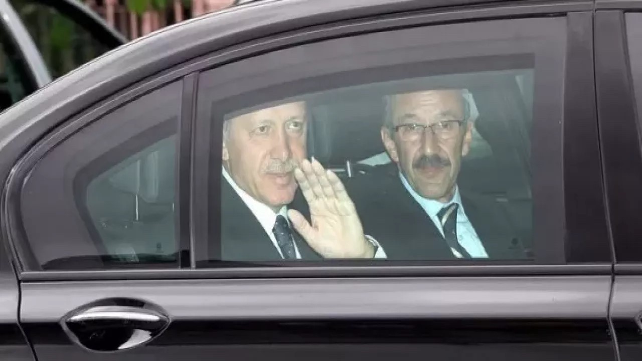 Erdoğan’a çok yakın isim, “Dost acı söyler” diyerek açıkladı! AK Parti önce bunu yapmalı
