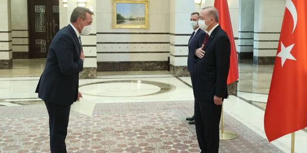 Erdoğan'a güven mektubunu sundu! Jeff Flake'den jet hızında açıklama