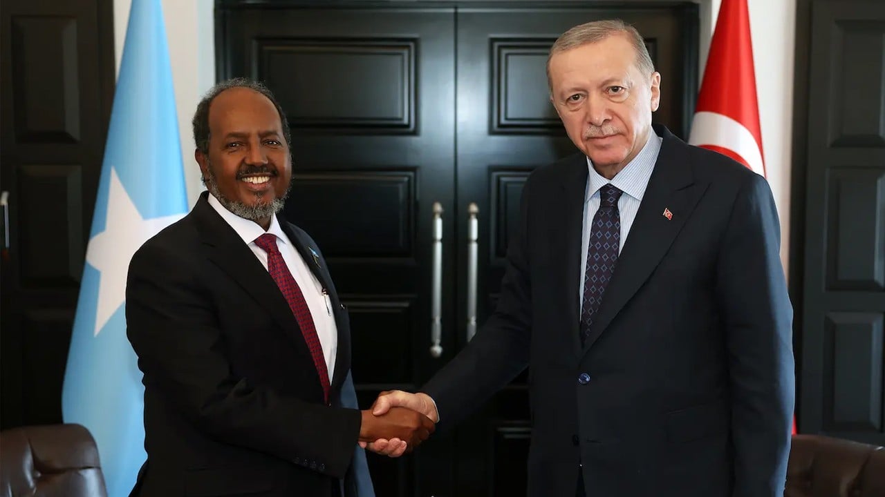 Erdoğan’a kapımız sonuna kadar açık Türkiye’den başka kimsemiz yok