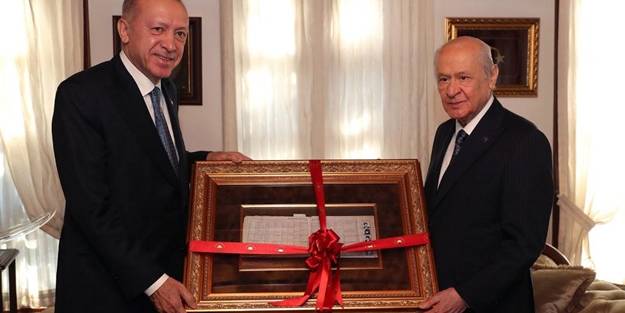 Erdoğan'dan Bahçeli'ye sürpriz hediye