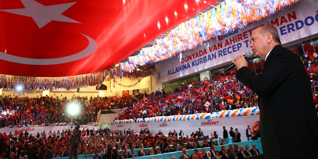 Erdoğan'dan Batı'ya sert tepki: Kurdukları tuzakları...