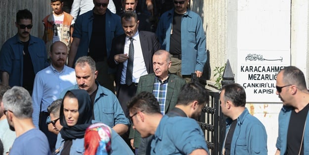 Erdoğan'dan Erol Olçok'un kabrine ziyaret