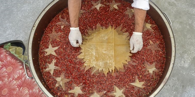 Erdoğan'dan forslu aşure