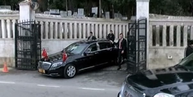 Erdoğan'dan kabir ziyareti