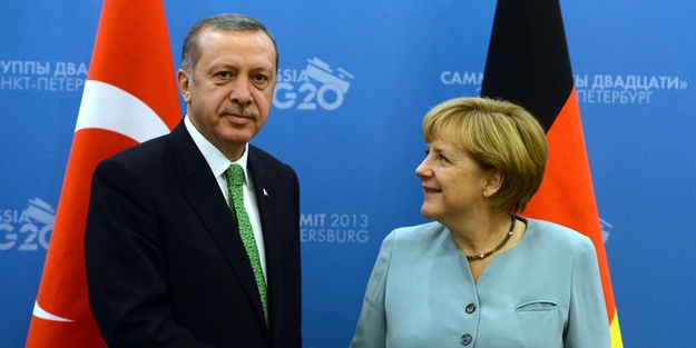 Erdoğan'dan Merkel'e sert tepki!