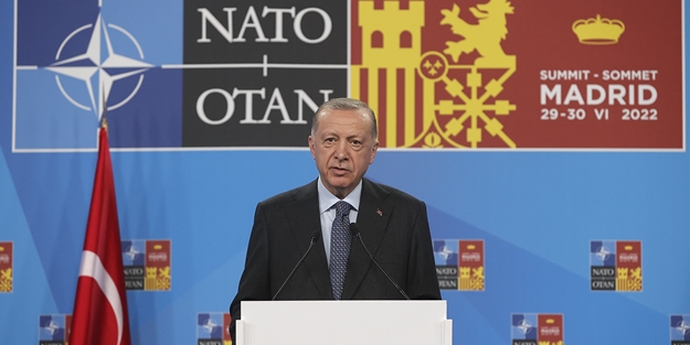 Erdoğan'dan Miçotakis'e uyarı: Kendisine çeki düzen versin