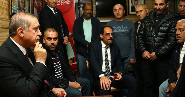 Erdoğan'dan minibüs durağına ziyaret