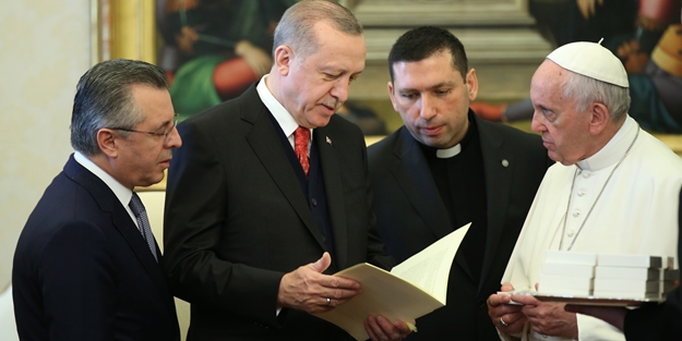 Erdoğan’dan Papa’ya anlamlı hediye