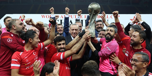 Erdoğan'dan 'Şampiyon Türkiye' paylaşımı