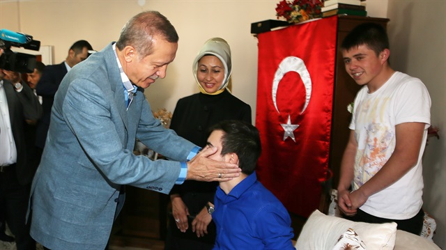 Erdoğan'dan şehit ailelerine taziye ziyareti