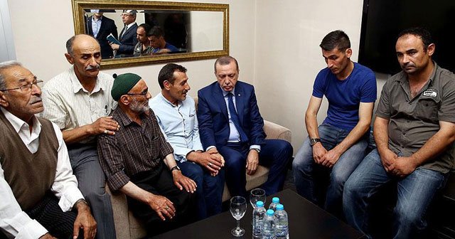Erdoğan'dan şehit ailesine taziye ziyareti