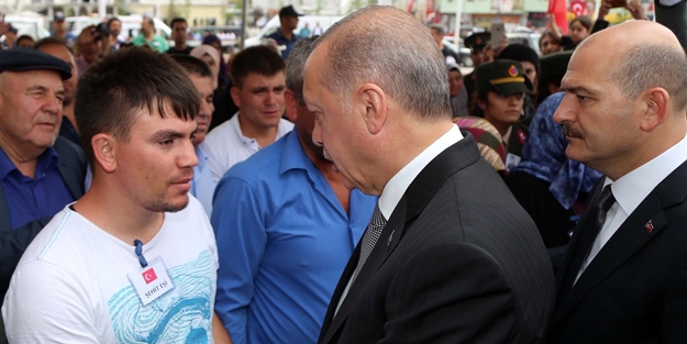Erdoğan'dan şehit cenazesinde 