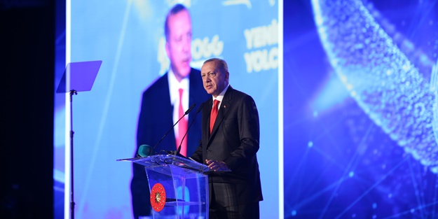 Erdoğan’dan yerli otomobil tanıtımında Erbakan mesajı