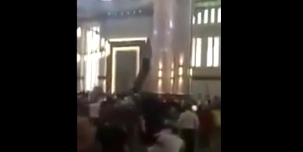 Erdoğan'ı camide gören kadın bağırınca...