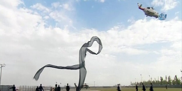 Erdoğan’ın helikopteri alana inemedi!