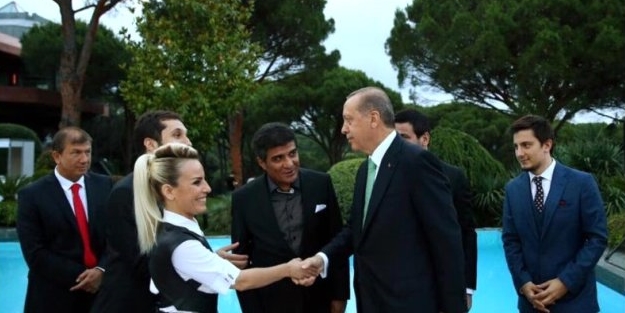 İbrahim Erkal, Erdoğan'ın iftarına bakın neyle geldi