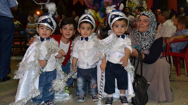 Erdoğan'ın ismini taşıyan üçüzler sünnet oldu