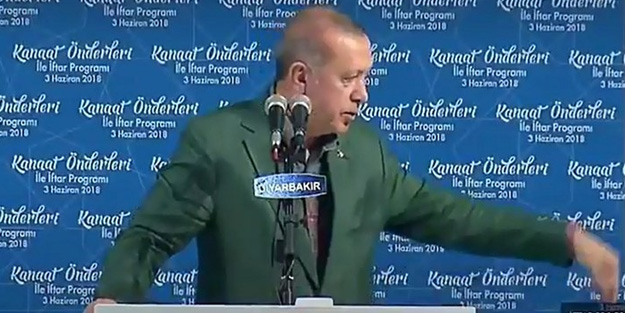 Cumhurbaşkanı Erdoğan'ın konuşmasındaki prompter olayının aslı ortaya çıktı!