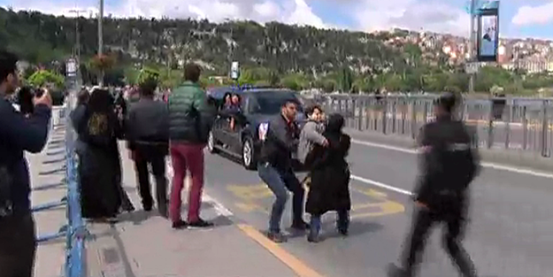 Erdoğan'ın konvoyunun önüne atladı!