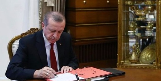 Erdoğan'ın masasında AK Parti için 2 rapor!