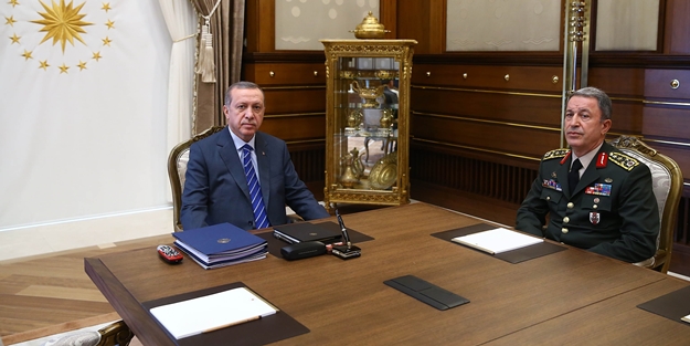 Erdoğan'ın masasındaki detaya dikkat!