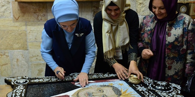 Erdoğan'ın mozaik portresine son taşı koydu