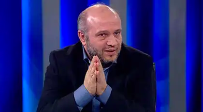 Erdoğan'ın, sizin gibi ikiyüzlülerin, fırıldakların aklına ihtiyacı yok! Hadi başka kapıya