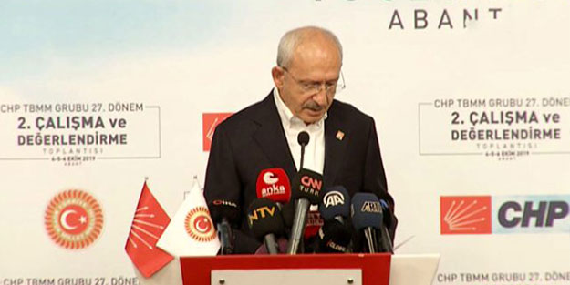 Erdoğan'la ilgili gelen notu gören Kılıçdaroğlu konuşmasını yarıda kesip kürsüden indi