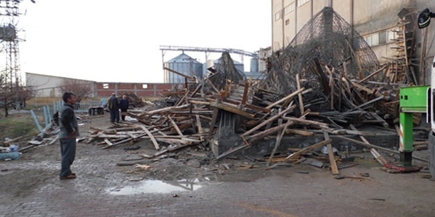 Bina çöktü! Yaralılar var