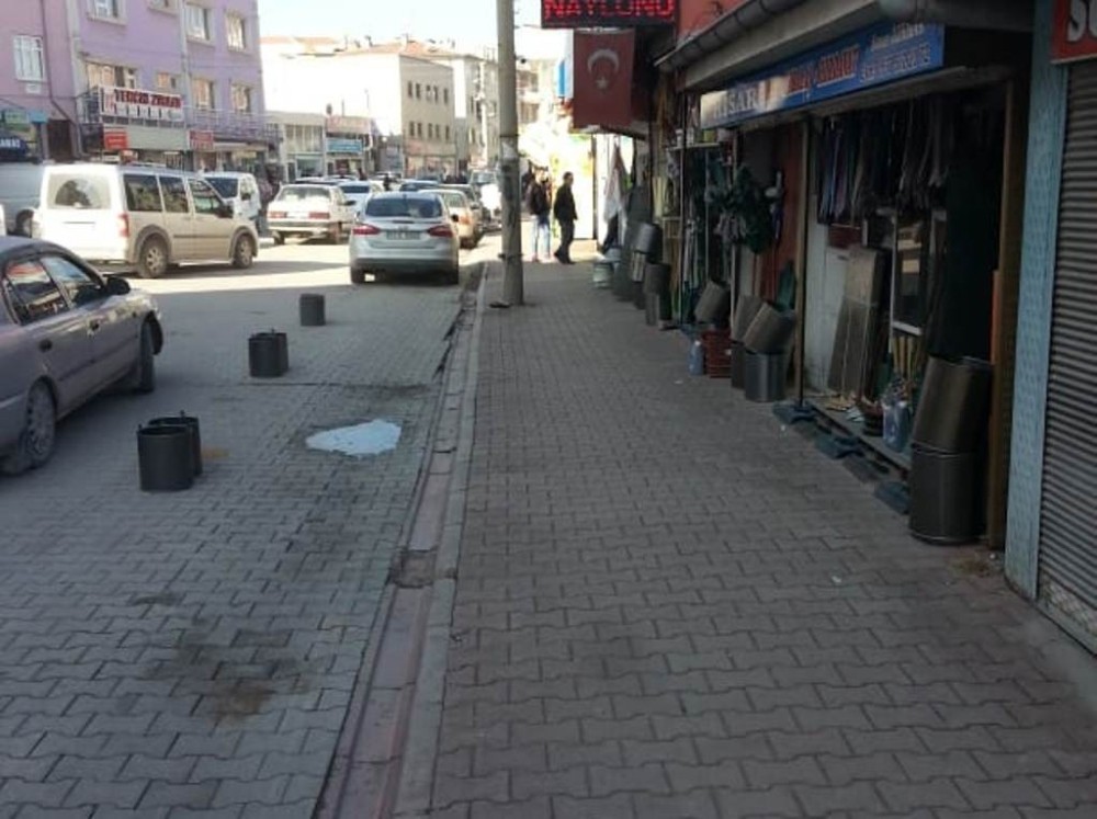 Ereğli’de zabıta kaldırım işgaline geçit vermiyor 