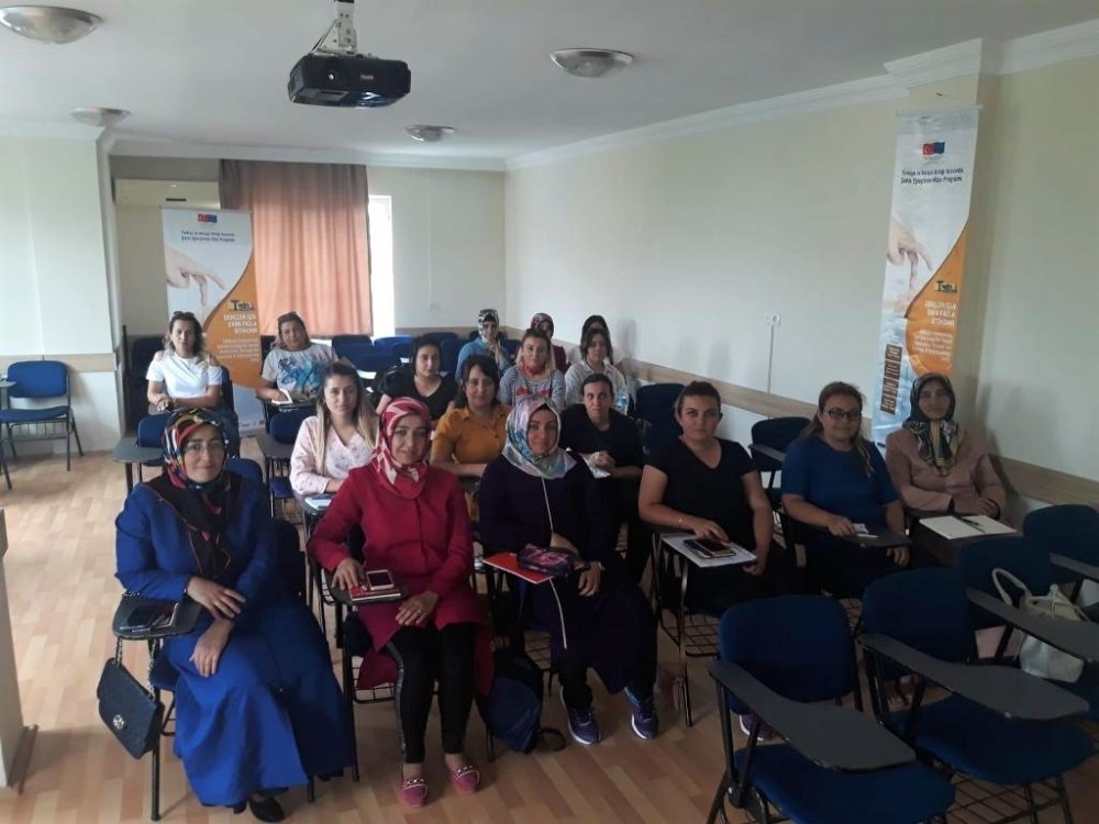 Ereğlili kadınlara, girişimcilik eğitimleri başladı 