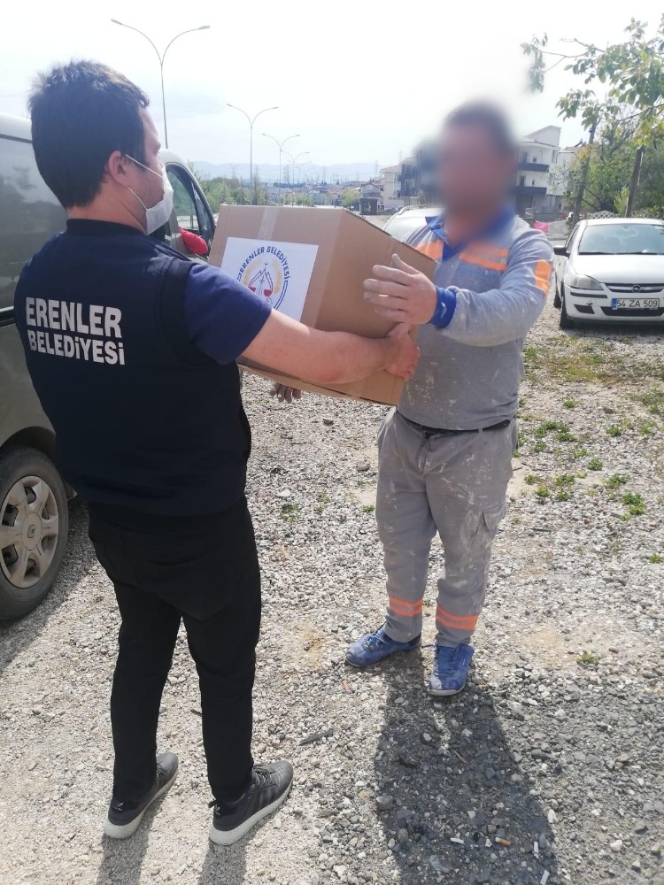 Erenler Belediyesi vatandaşının yanında olmaya devam ediyor 