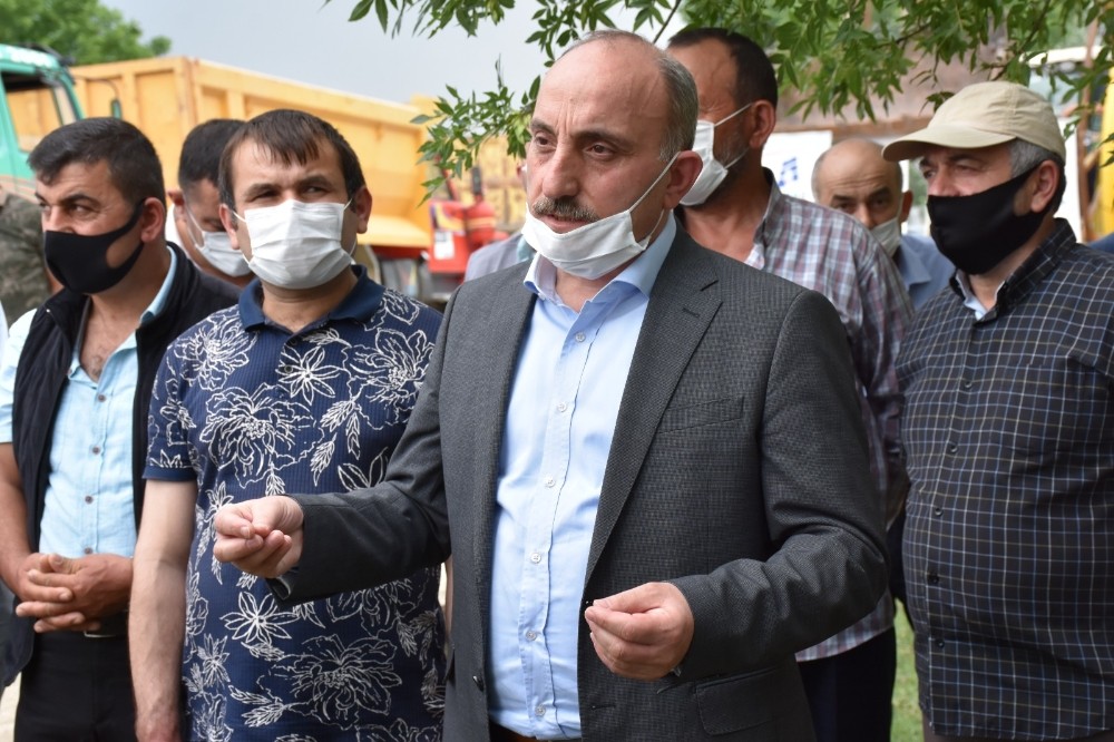 Erenler’de 8 mahallede doğalgaz çalışması başladı 