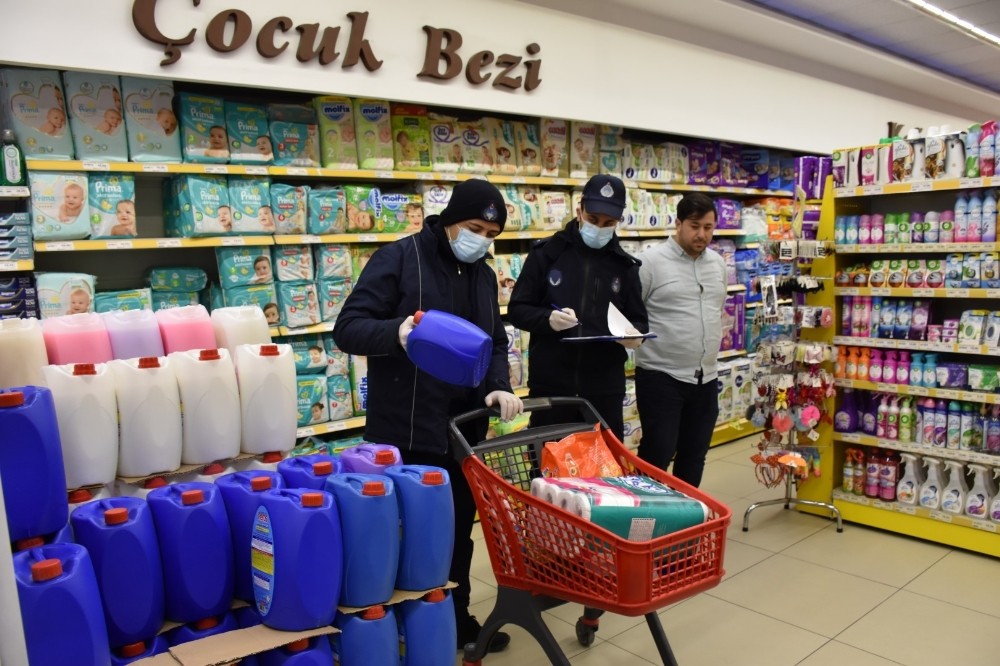 Erenler’de dezenfekte ve iş yeri kontrolleri devam ediyor 