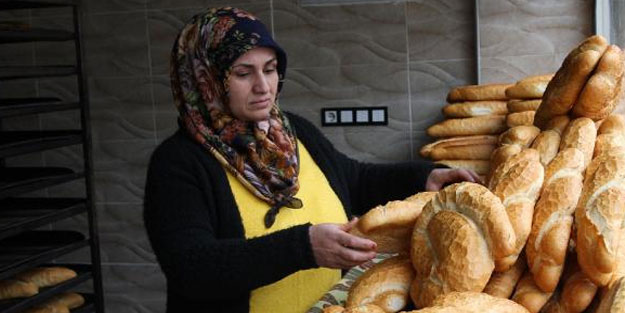 Ergani'de 10 erkeğe karşı yarışan kadın muhtar adayı ilgi görüyor