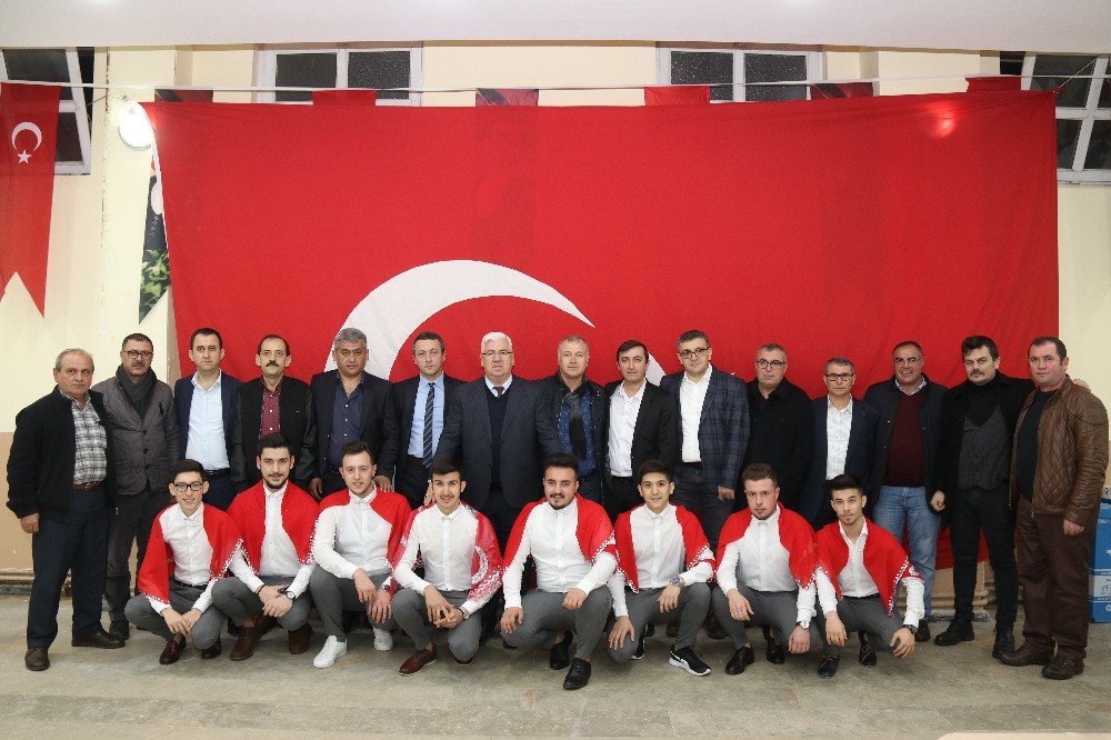 Ergeneli Mehmetçiler dualarla uğurlandı 