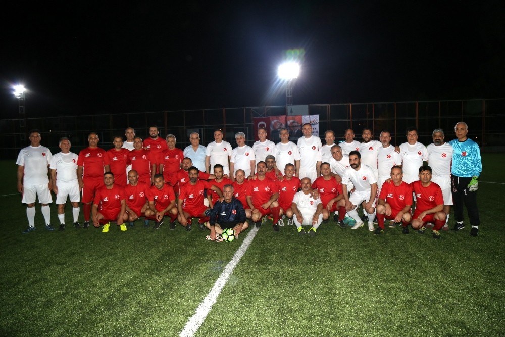 Erhan Aksay Futbol Turnuvası Körfez Grubu maçları başladı 
