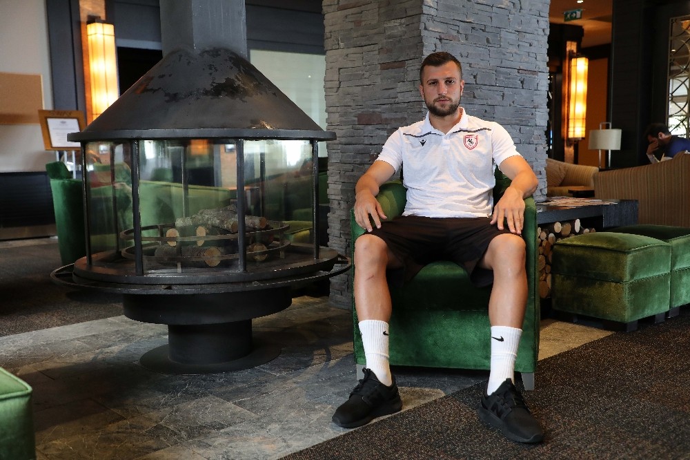 Erhan Yazıcı: “Samsunspor’da oynamak ayrıcalıktır” 
